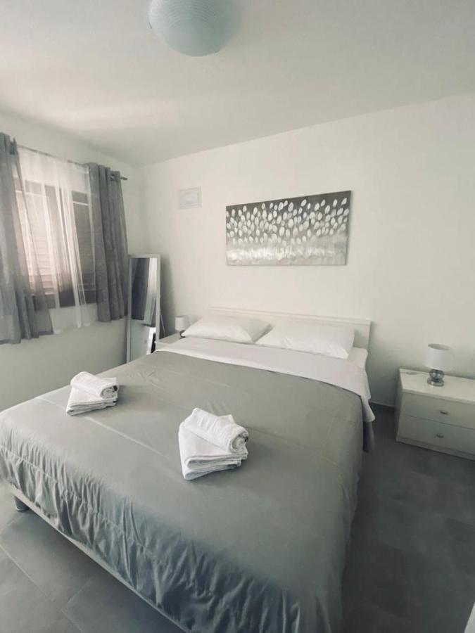Apartmani Mila 스타리그라드 파클레니차 외부 사진