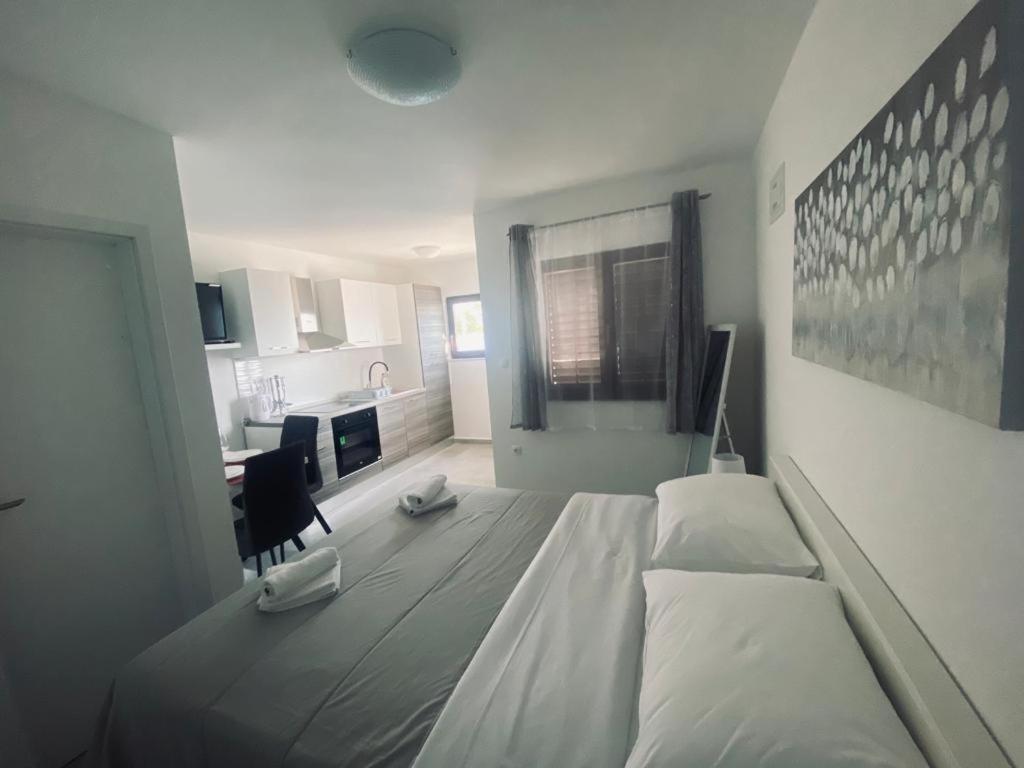 Apartmani Mila 스타리그라드 파클레니차 외부 사진