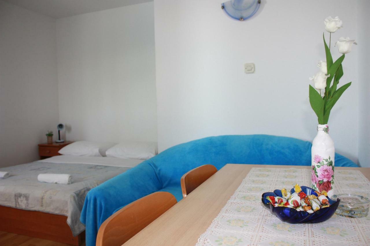 Apartmani Mila 스타리그라드 파클레니차 외부 사진