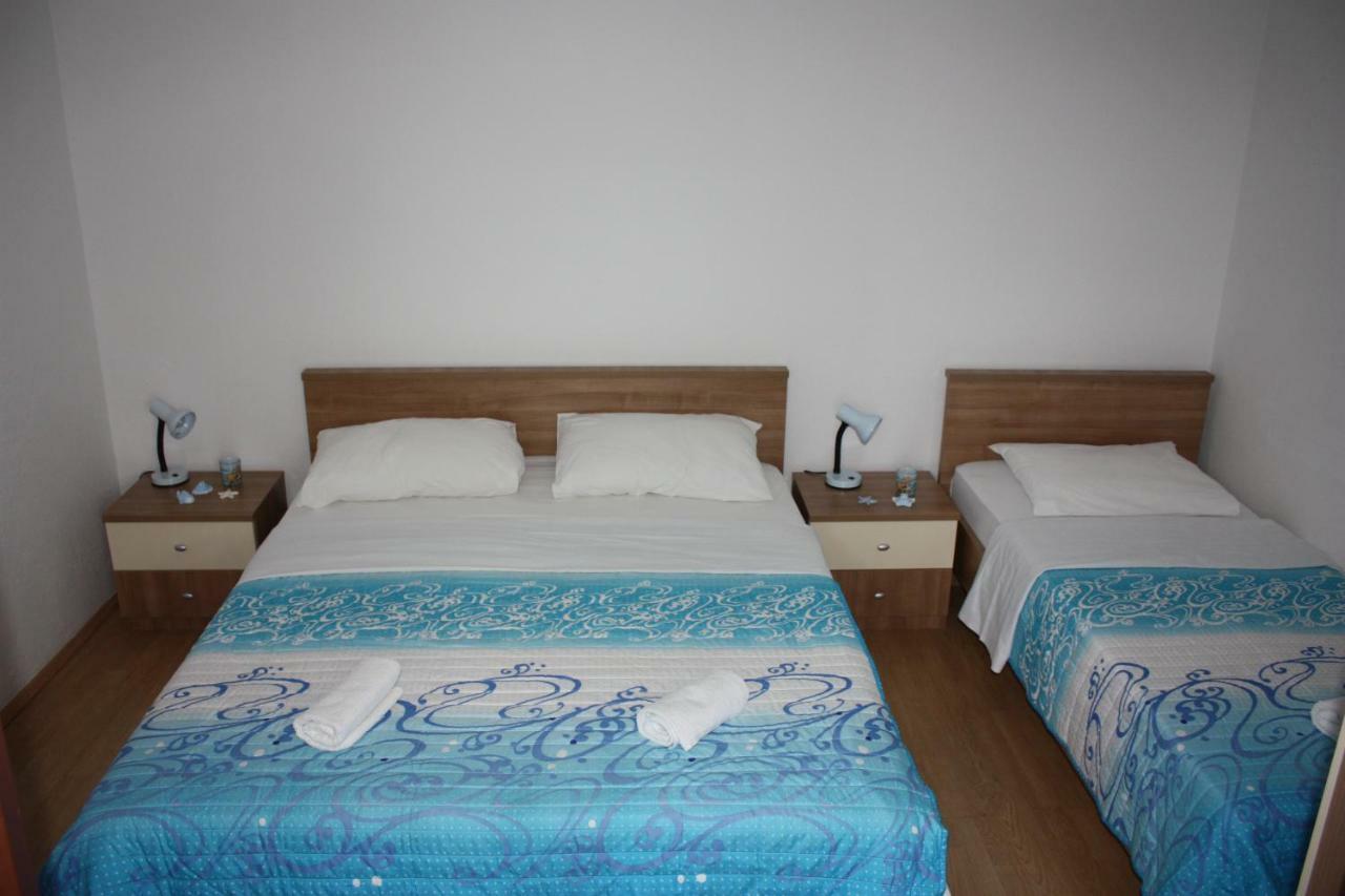 Apartmani Mila 스타리그라드 파클레니차 외부 사진