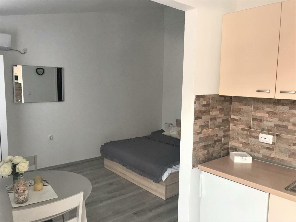 Apartmani Mila 스타리그라드 파클레니차 외부 사진