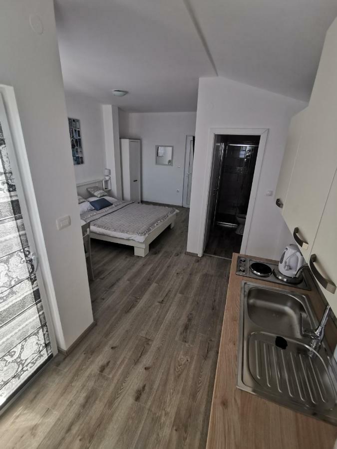 Apartmani Mila 스타리그라드 파클레니차 외부 사진