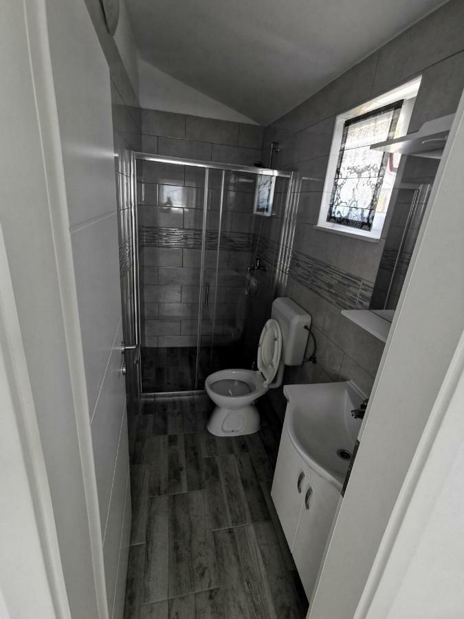 Apartmani Mila 스타리그라드 파클레니차 외부 사진