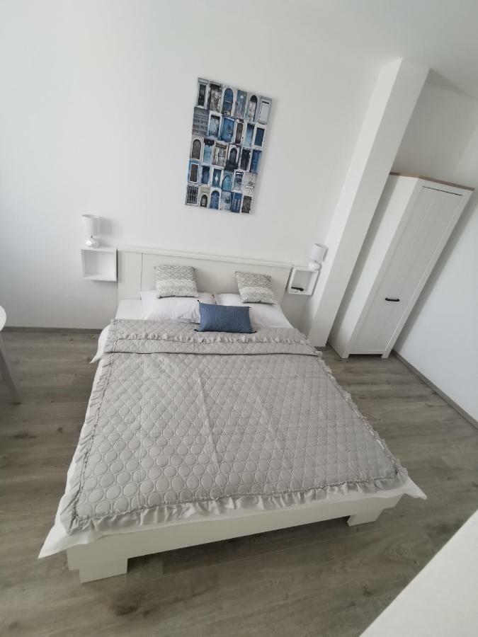 Apartmani Mila 스타리그라드 파클레니차 외부 사진